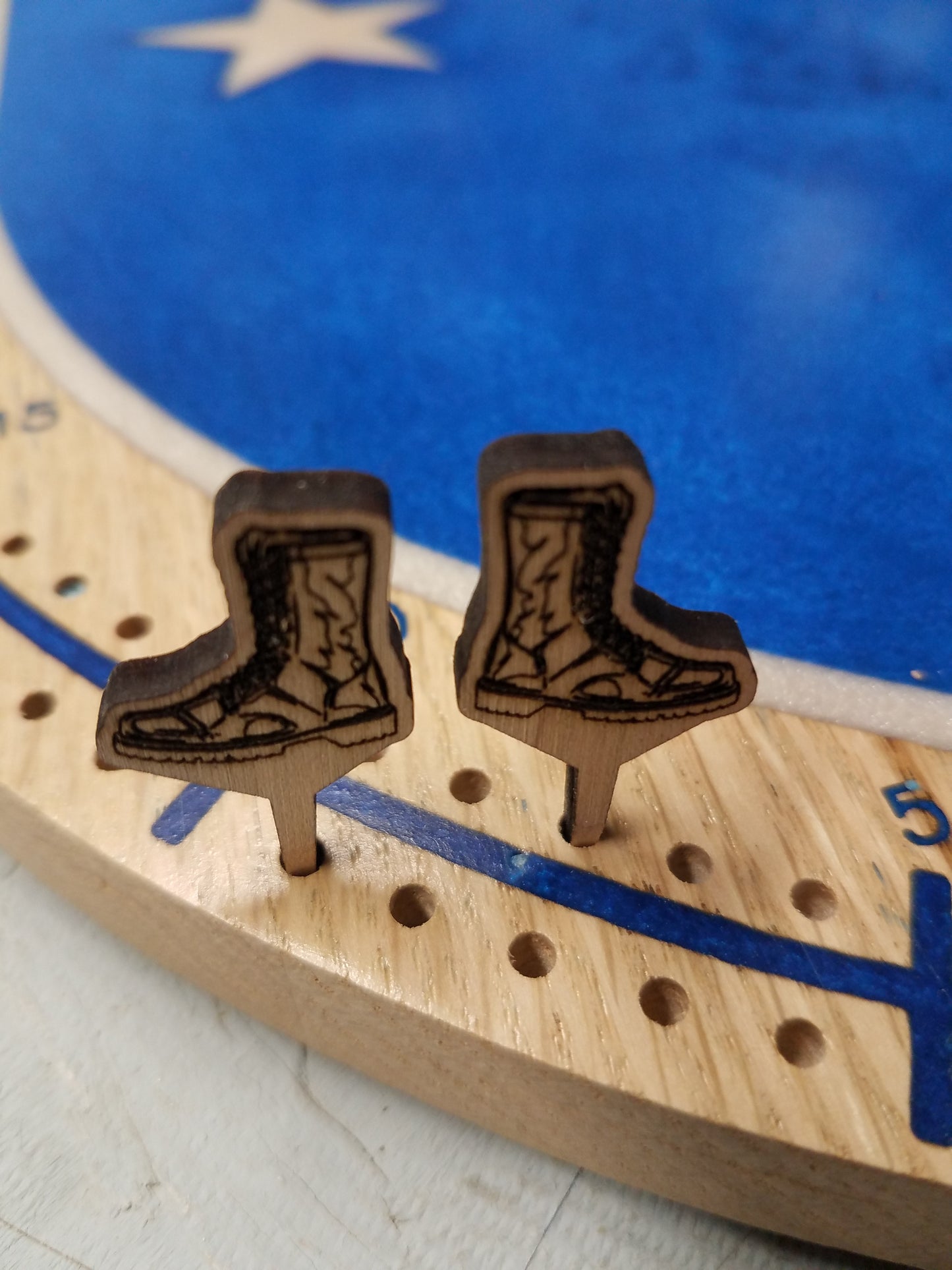 Combat Boot Cribbage Board Pegs (Pair L and R)